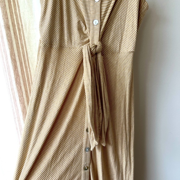 Super comfy midi dress, size medium, gold/ cream mini stripe, shell buttons - Picture 2 of 4